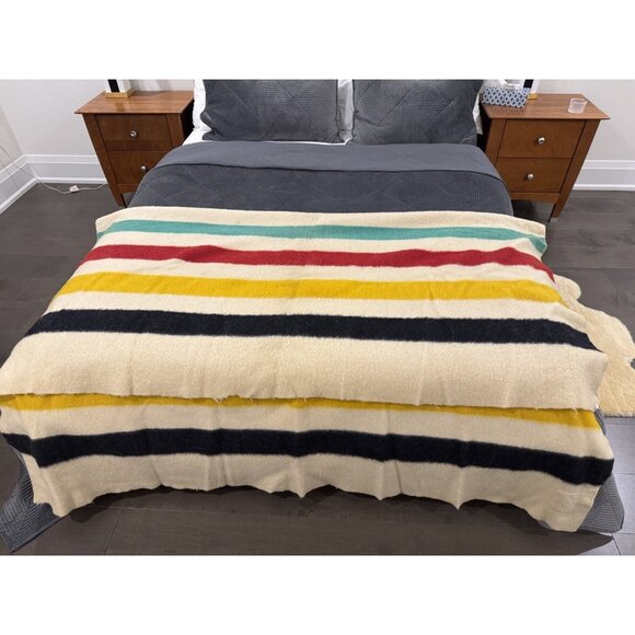 Vintage Hudson Bay HBC 4 Point Stripes Large Wool Blanket Throw Made in England - Picture 8 of 16